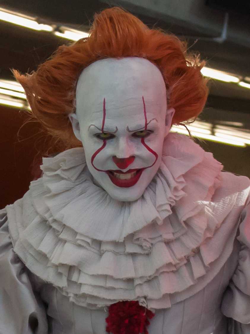 Pennywise+cosplay+at+2017+Montreal+Comiccon.