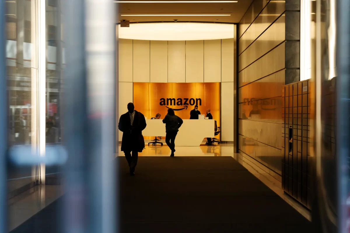 Amazon office lobby in New York | Photo from Karsten Moran | The New York Times